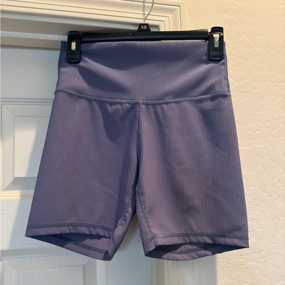 Women's Lavender Bike Shorts Utah Peach Bike Shorts.Purple Size M Ying Yang Logo